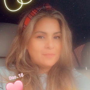 Meet your Posher, Raquel